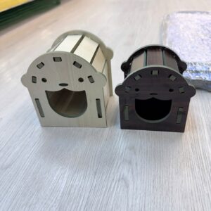 Nhà Ngủ Gỗ Màu Kiki Nhỏ / Lớn Hamster Kingdom